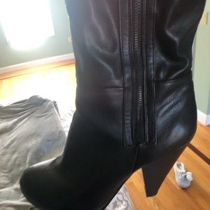 Unlisted Black platform Boot